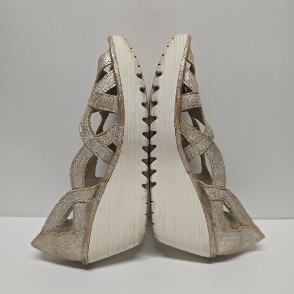 Fly London Yadi Wedge Sandals Metallic Leather Women's 7.5 - Picture 3 of 8